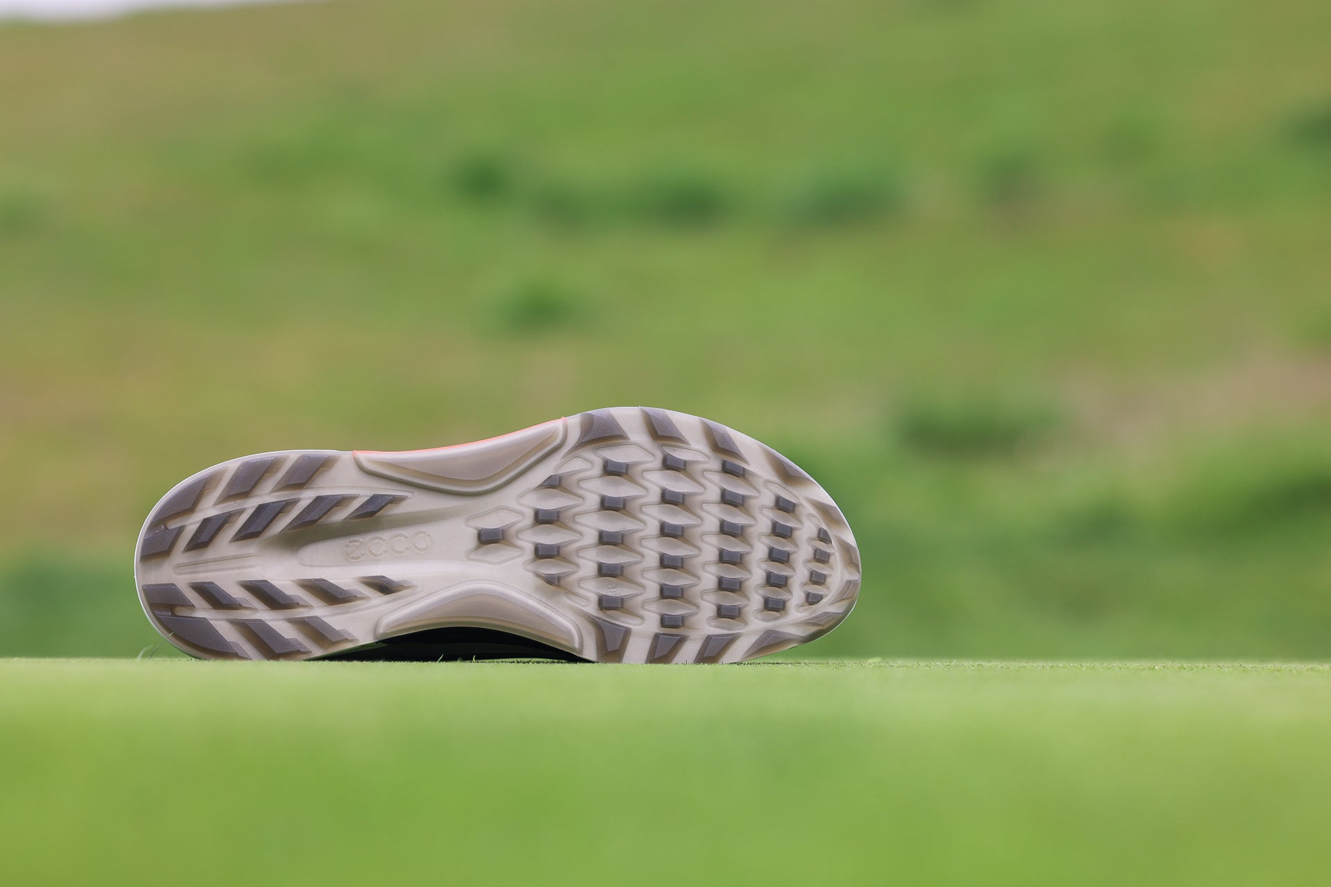 Men's Spikeless Golf Shoes