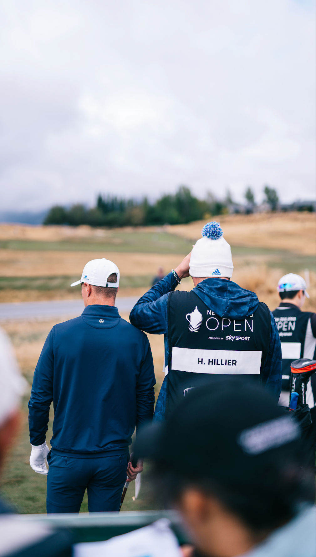 Clubroom Employee Keegan Wiltshier Caddies for Harry Hillier at The New Zealand Open!
