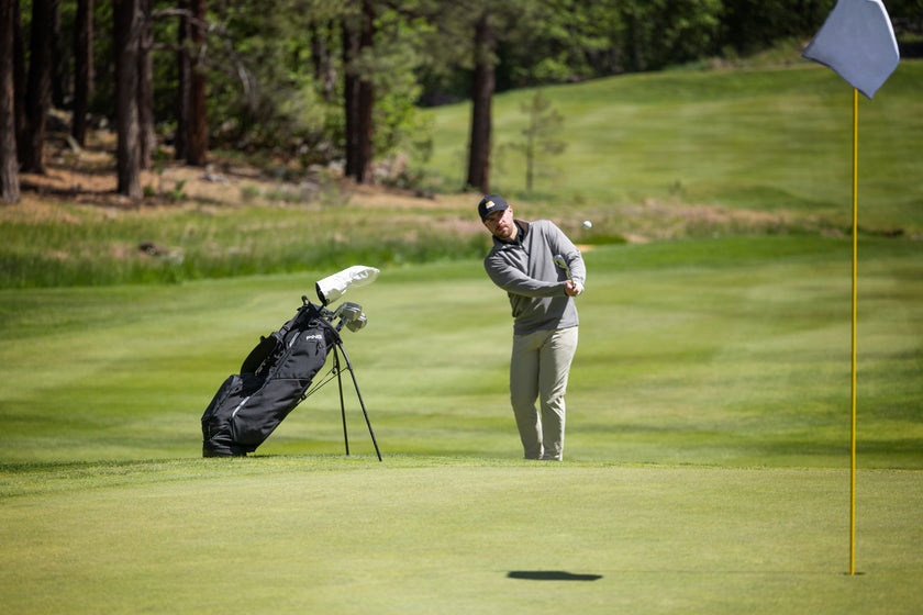 2027 Ping Hooferlite Golf Bag