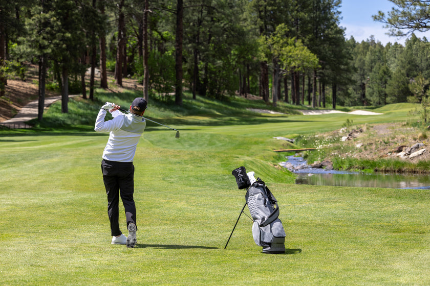 2027 Ping Hoofer Golf Bag