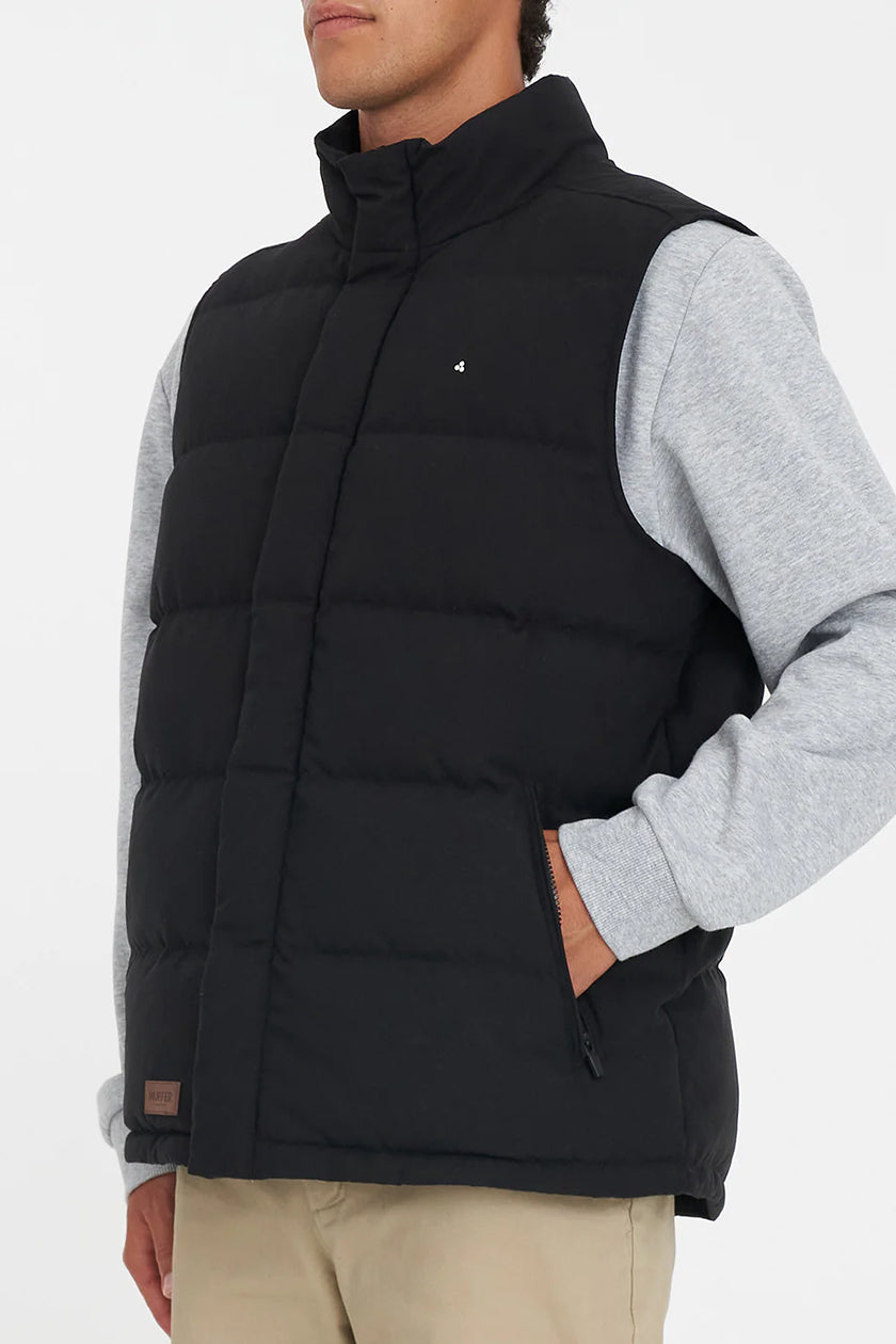 Huffer Men's Classic Down Vest